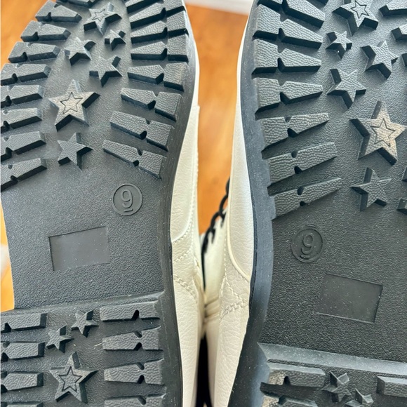 Brand New Boots Size 9 - Picture 4 of 4